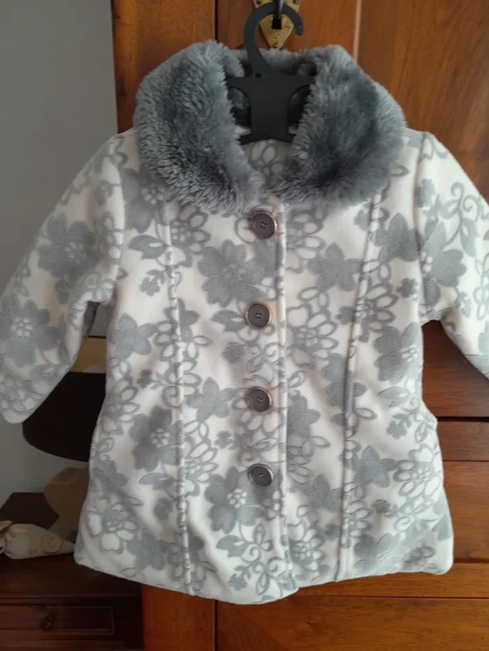 Manteau 12 mois - photo numéro 2