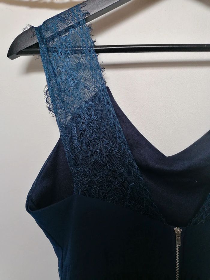Robe bleu marine taille M - photo numéro 2