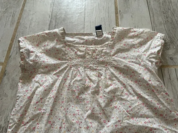 Très jolie blouse fleurie été fille 5 ans - photo numéro 3