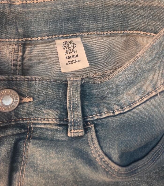 Short jean H&M, fille ,taille 11,12 ans - photo numéro 3