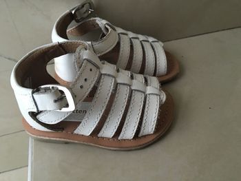 Sandales cuir excellent état