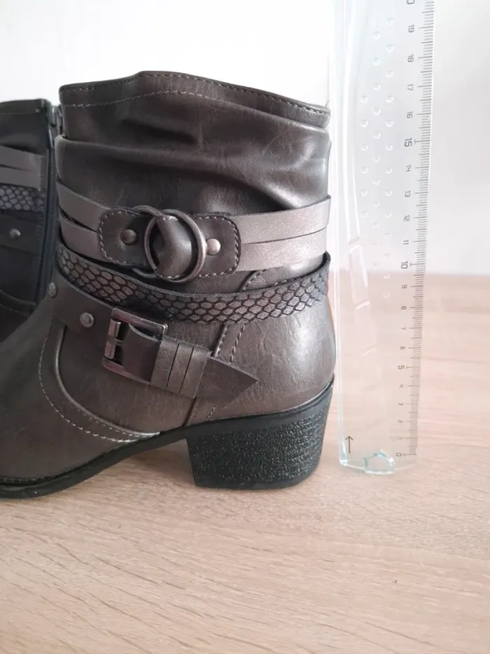 Bottine à talon / Pointure 39 - photo numéro 8