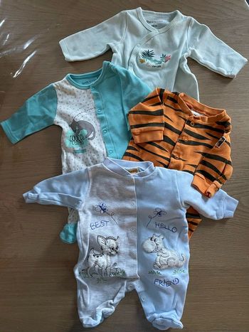 Lot de 4 pyjamas légers