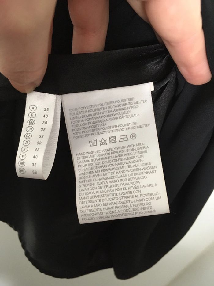 Robe noire - photo numéro 8