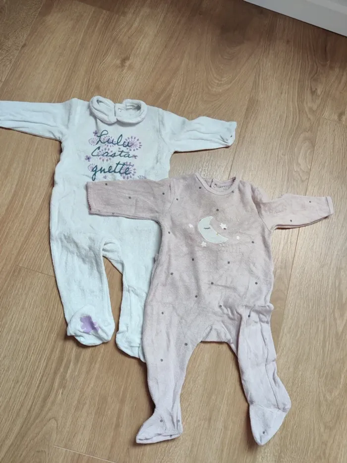 Lot pyjamas velour fille 9 mois - photo numéro 2