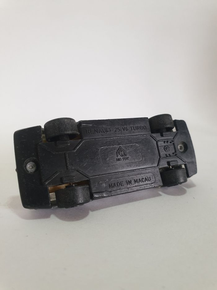 Mc Toy Renault 25 V6 Turbo 1/64 Made in Macau - photo numéro 10