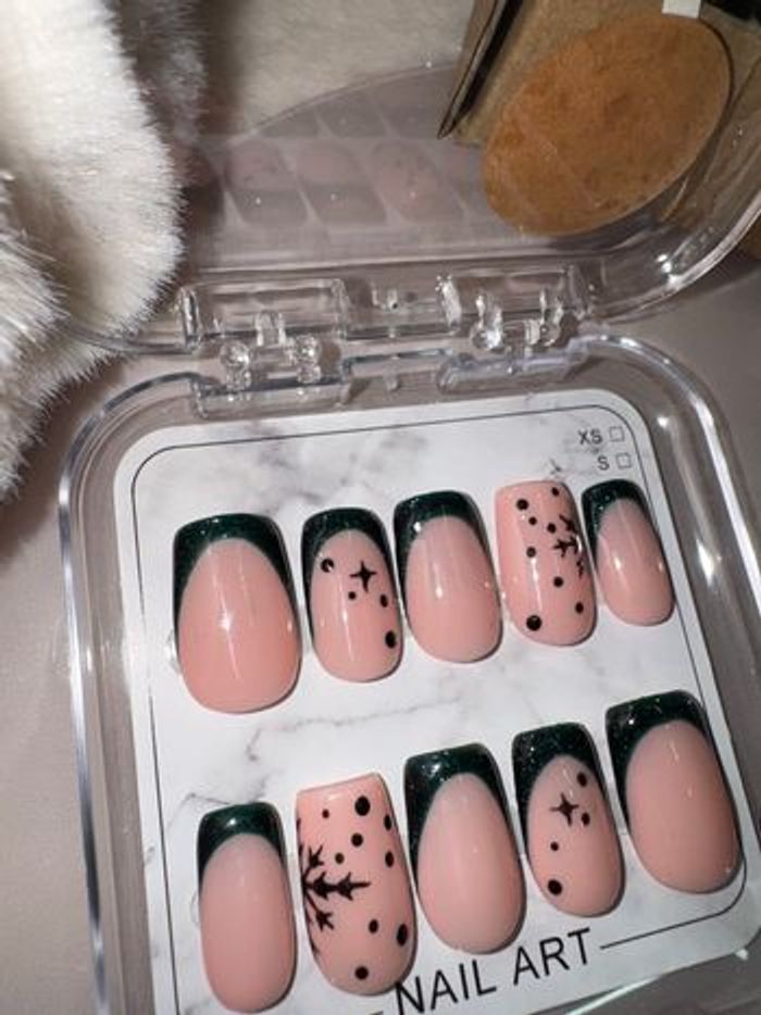 Press on nails ongles