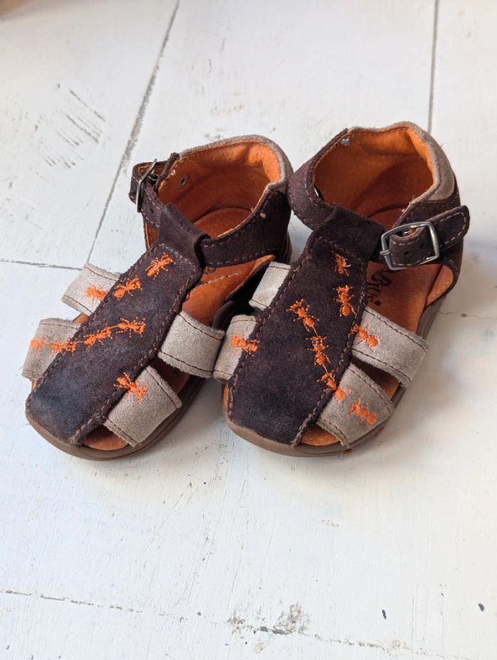 Sandales en cuir marron et beige PampaBlue – Taille 20