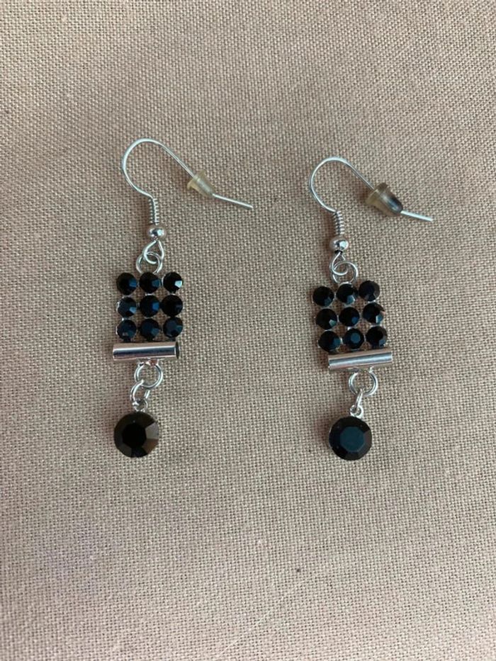 Boucle d’oreilles strass noir - photo numéro 4