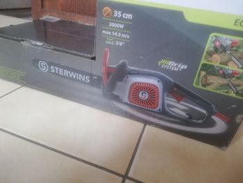 Tronçonneuse électrique