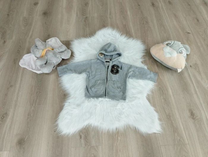 Sweat à capuche IKKS 2 ans 🙍