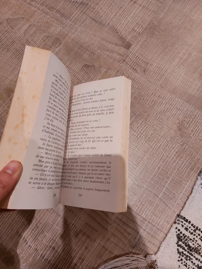 Livre ado - photo numéro 4