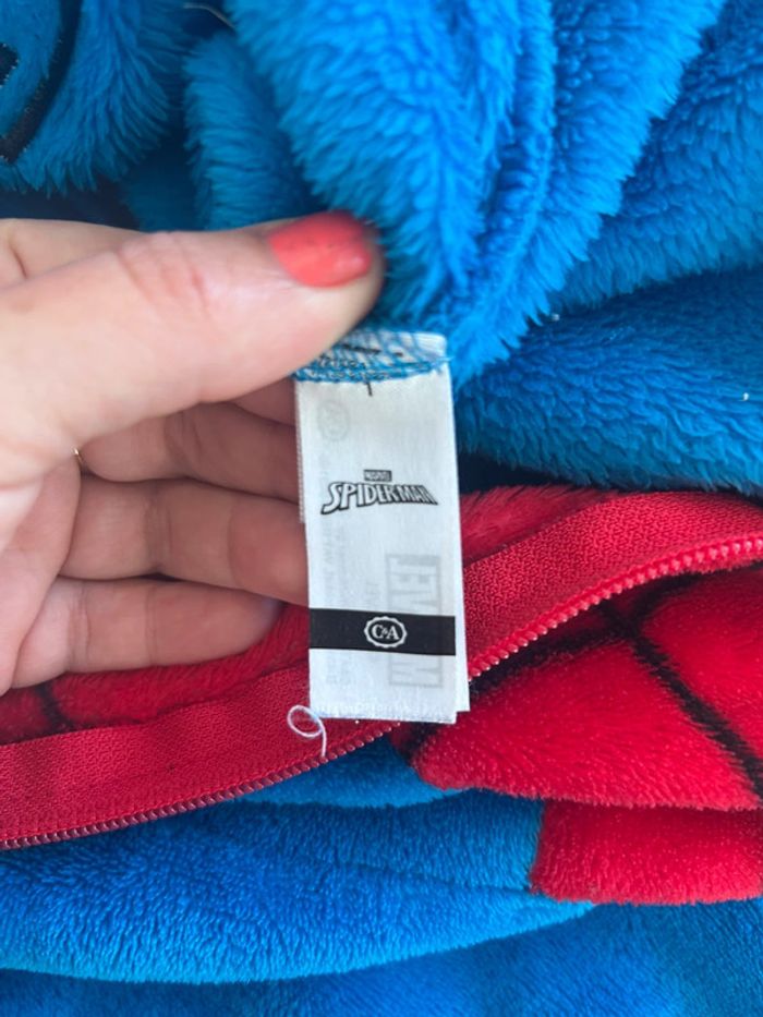 Pyjama 1 pièce Spiderman très bon état - photo numéro 4