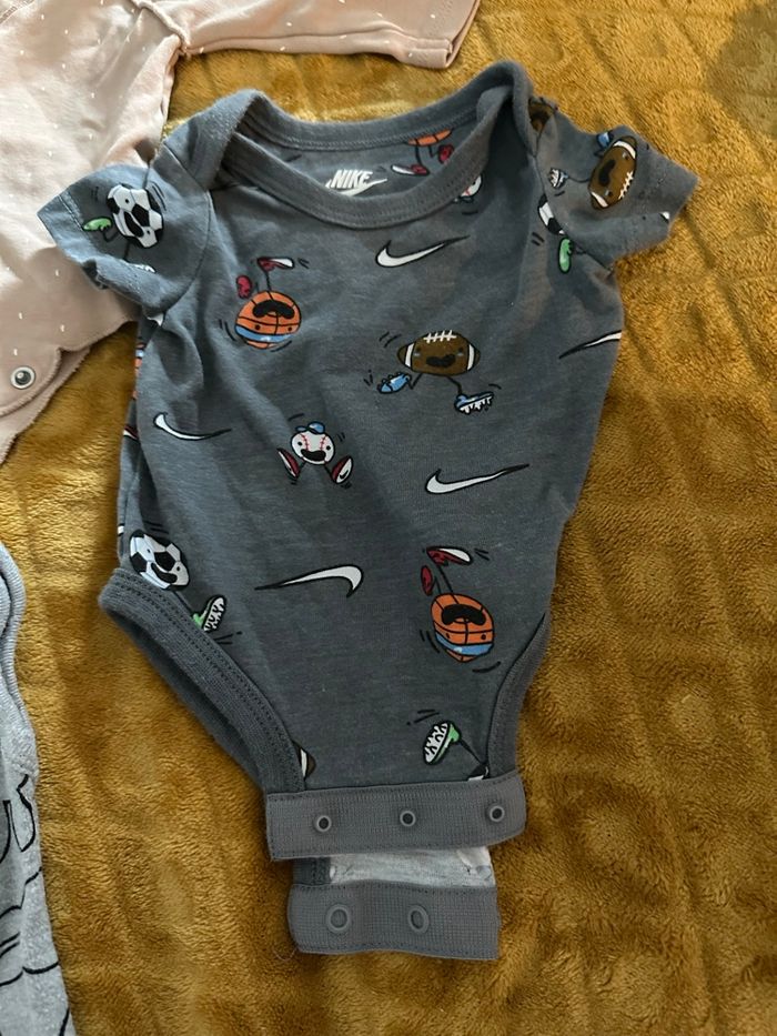 Lots bodies bébé - photo numéro 3