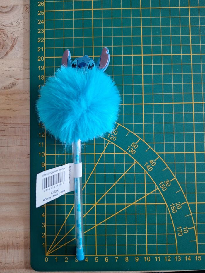 Stylo pompon Stitch Disneyland Paris - Neuf ! - photo numéro 3