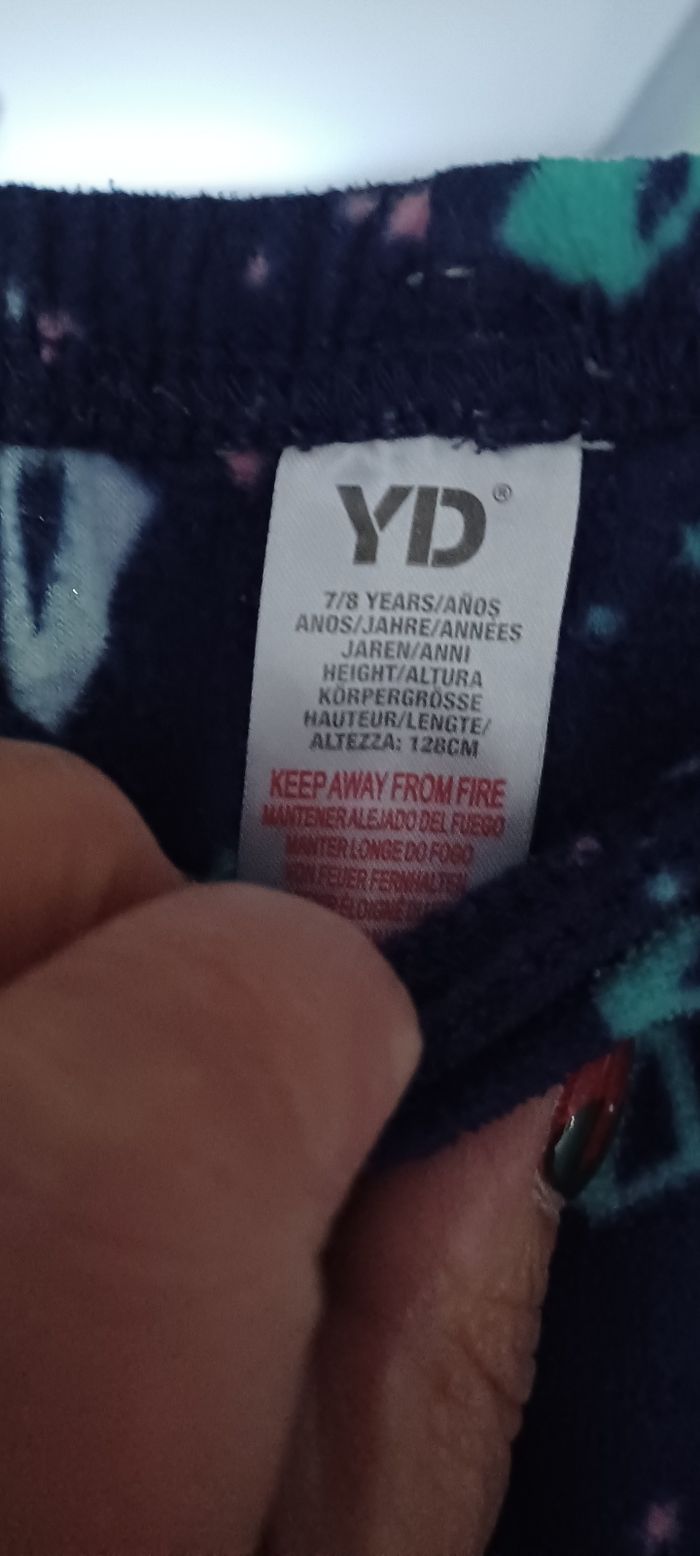 Très beau pyjama 2  pièces fille T 8 ans - photo numéro 5