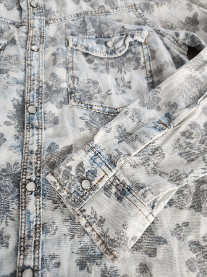 Chemise fleurie - photo numéro 3