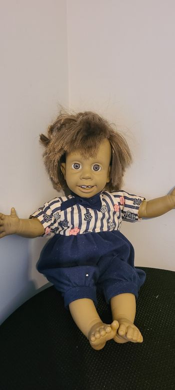 Poupée d'expression espagnole vintage