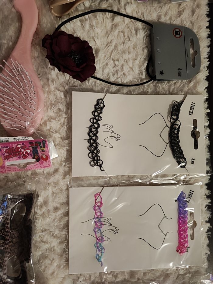Lot de bijoux et articles cheveux fille - photo numéro 4