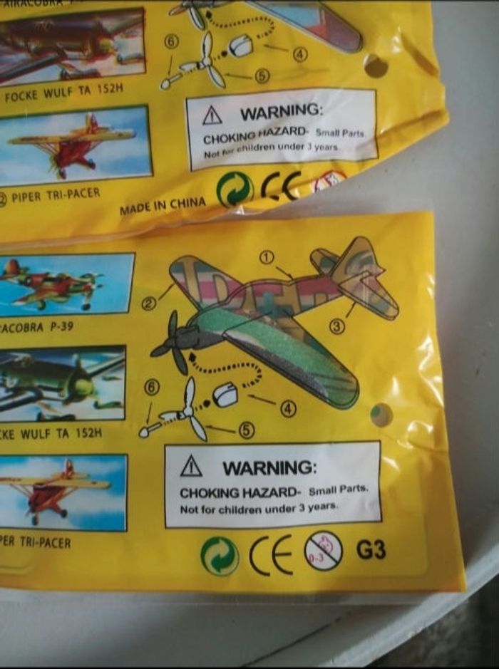 Lot de 5 avions a monté - photo numéro 4