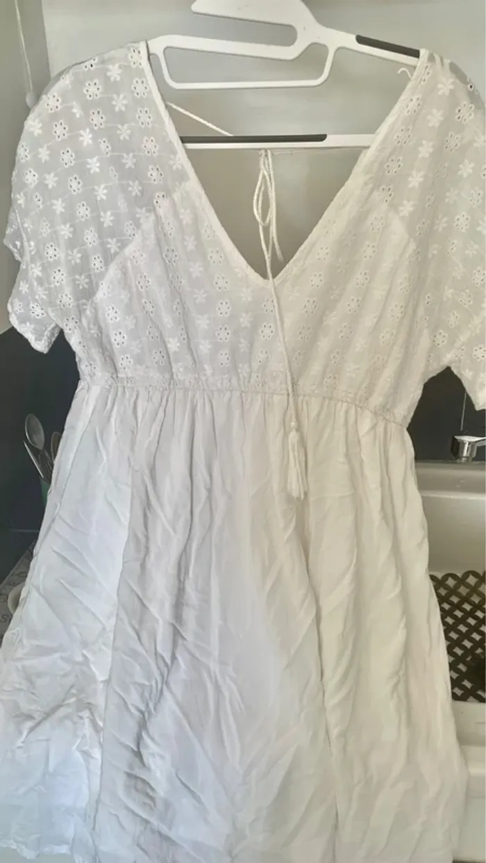La petite robe blanche - photo numéro 9
