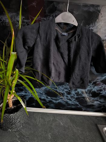 🖤 Petit gilet noir Kiabi en 6 mois 🖤