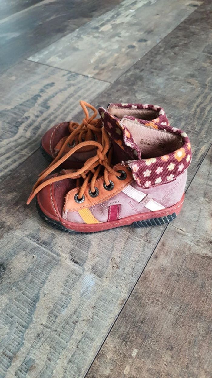 Chaussures gbb taille 22 mois en très bon état 👌 - photo numéro 4
