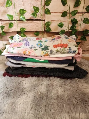 💐Lot revendeur fille Taille 9ans 💐