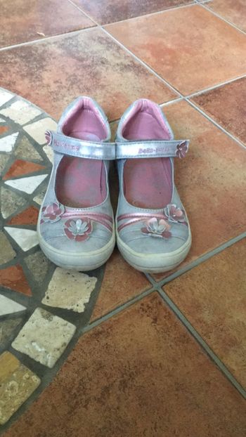 Sandales taille 33 Bella parma gris /rose en bon état