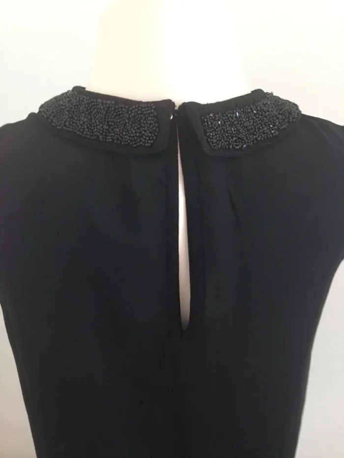 Débardeur blouse sans manches col claudine bijoux perles S 36 Kiabi - photo numéro 8