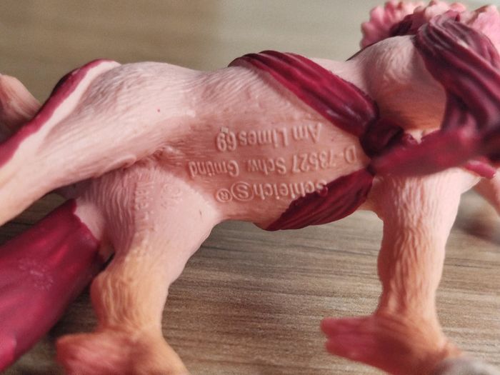 Figurine jeune licorne Rose Schleich Animal imaginaire Bayala - photo numéro 5