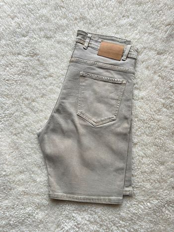 Bermuda en jean beige Zara 40
