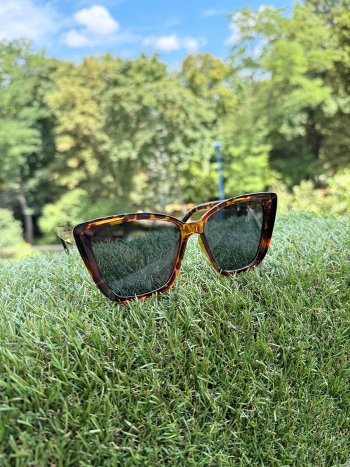 Lunette de soleil femme - photo numéro 2
