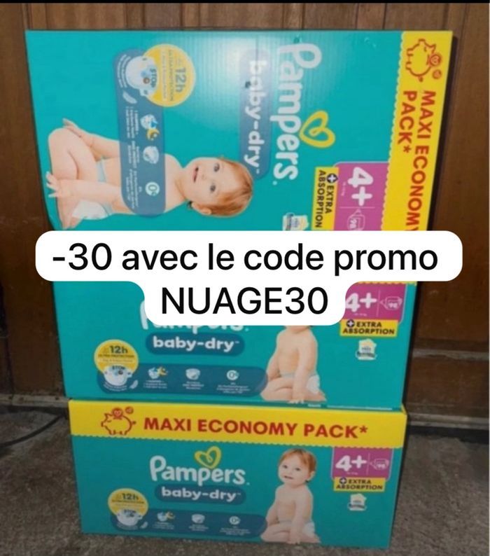 Trois cartons de couches Pampers taille 4 plus