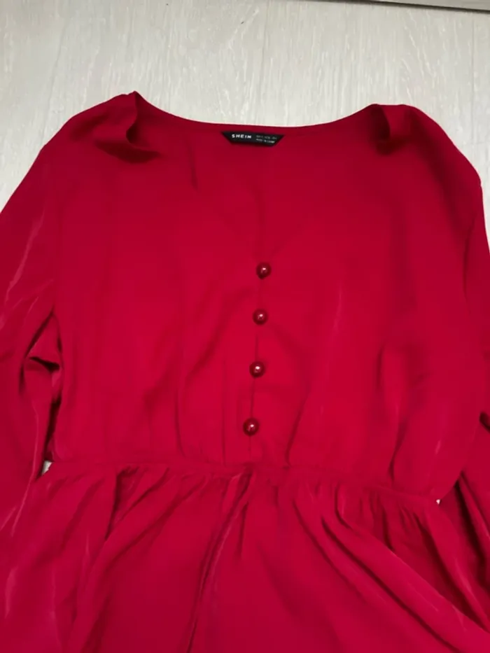 Haut rouge - photo numéro 2