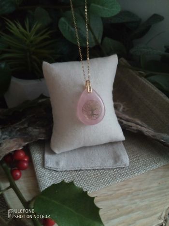 Collier quartz rose et arbre de vie doré
