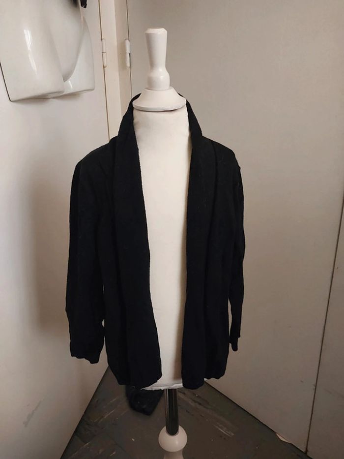 Joli Gilet noir taille 6 ans