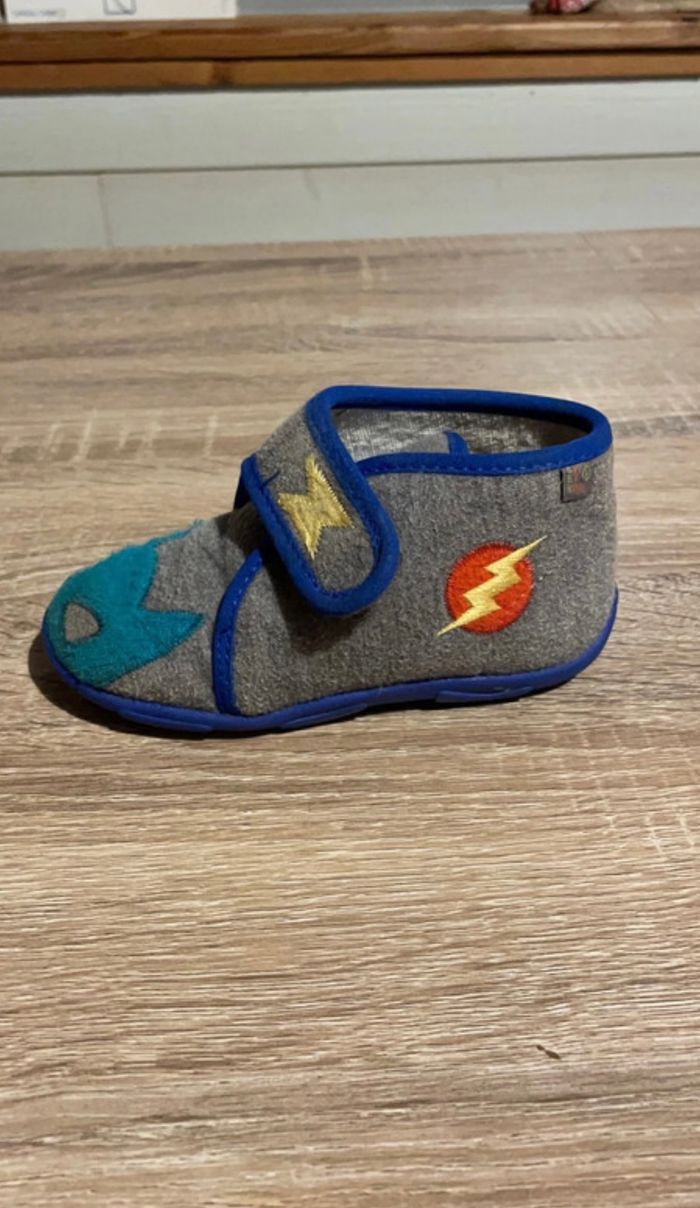 Chaussons GBB T.24 - photo numéro 2