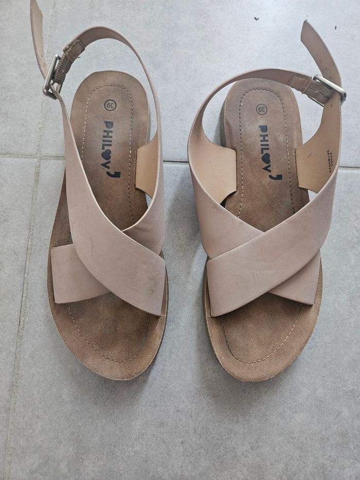 Sandales