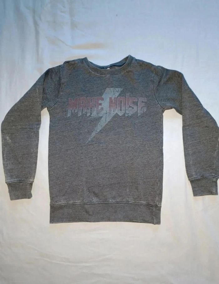 Sweat (taille 12 ans)