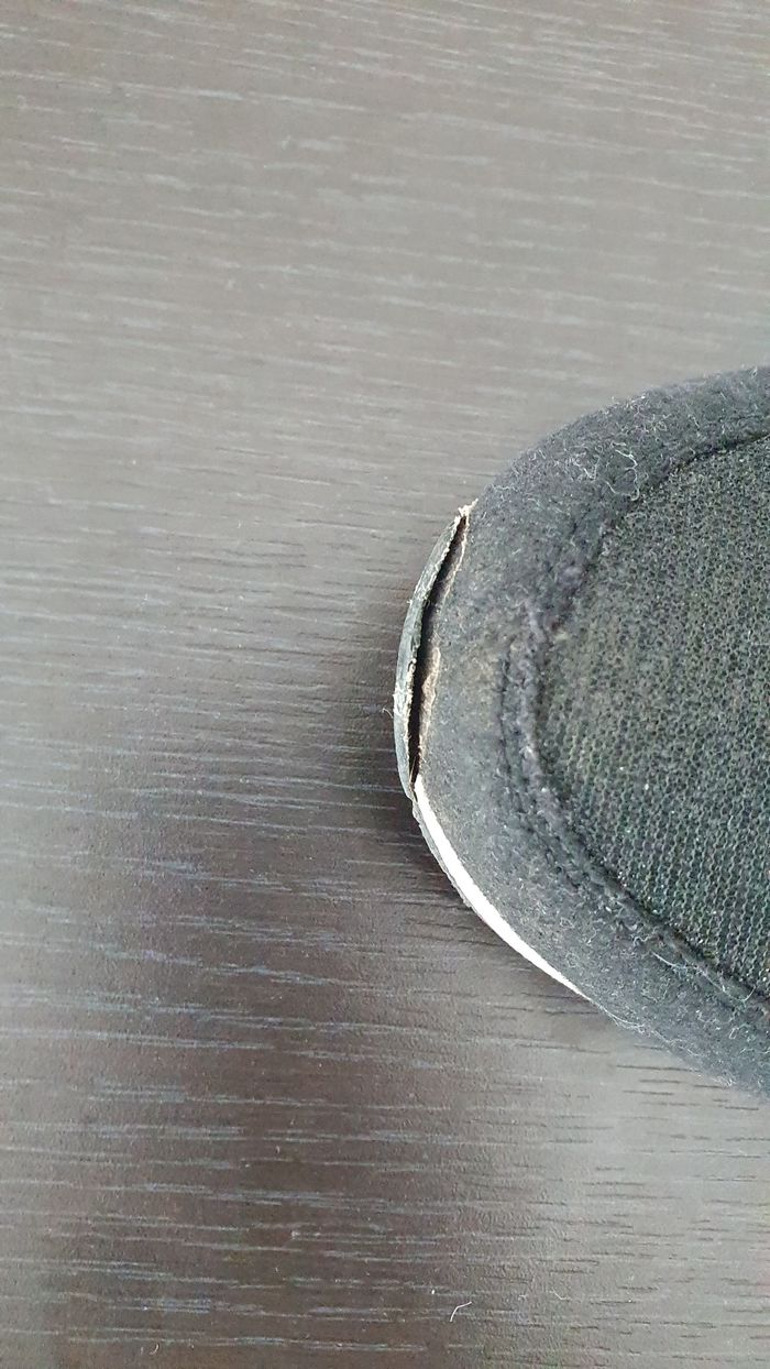 Baskets noires pailletées en 37 - photo numéro 2