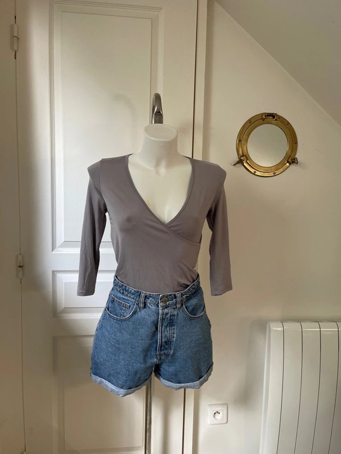 Top gris - photo numéro 2