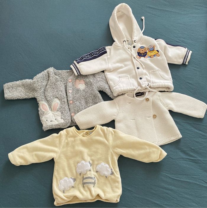 Lot de vestes/gilets bébé - 3 mois - photo numéro 2