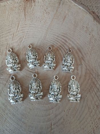 Lot de 16 pendentif ganesh