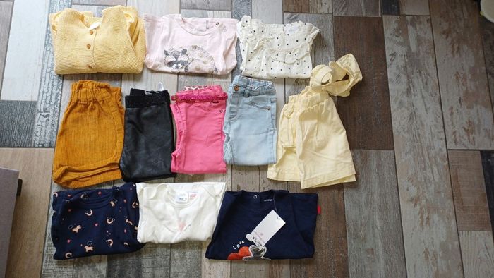 Lot 18 mois fille ikks zara..