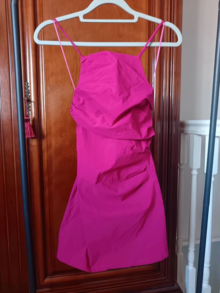 Robe rose froncée Pull and Bear XS