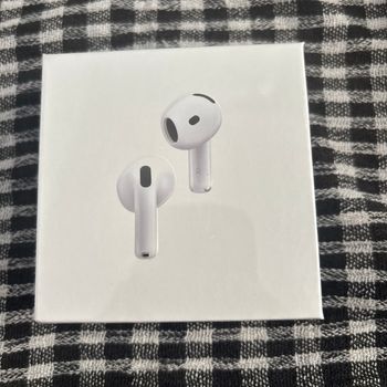 AirPods 4