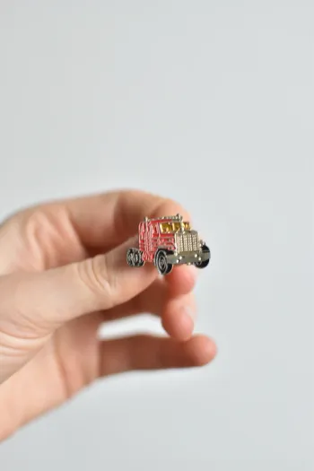 Pin's / Broche Camion