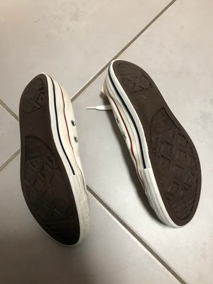 Paire de converse - photo numéro 3