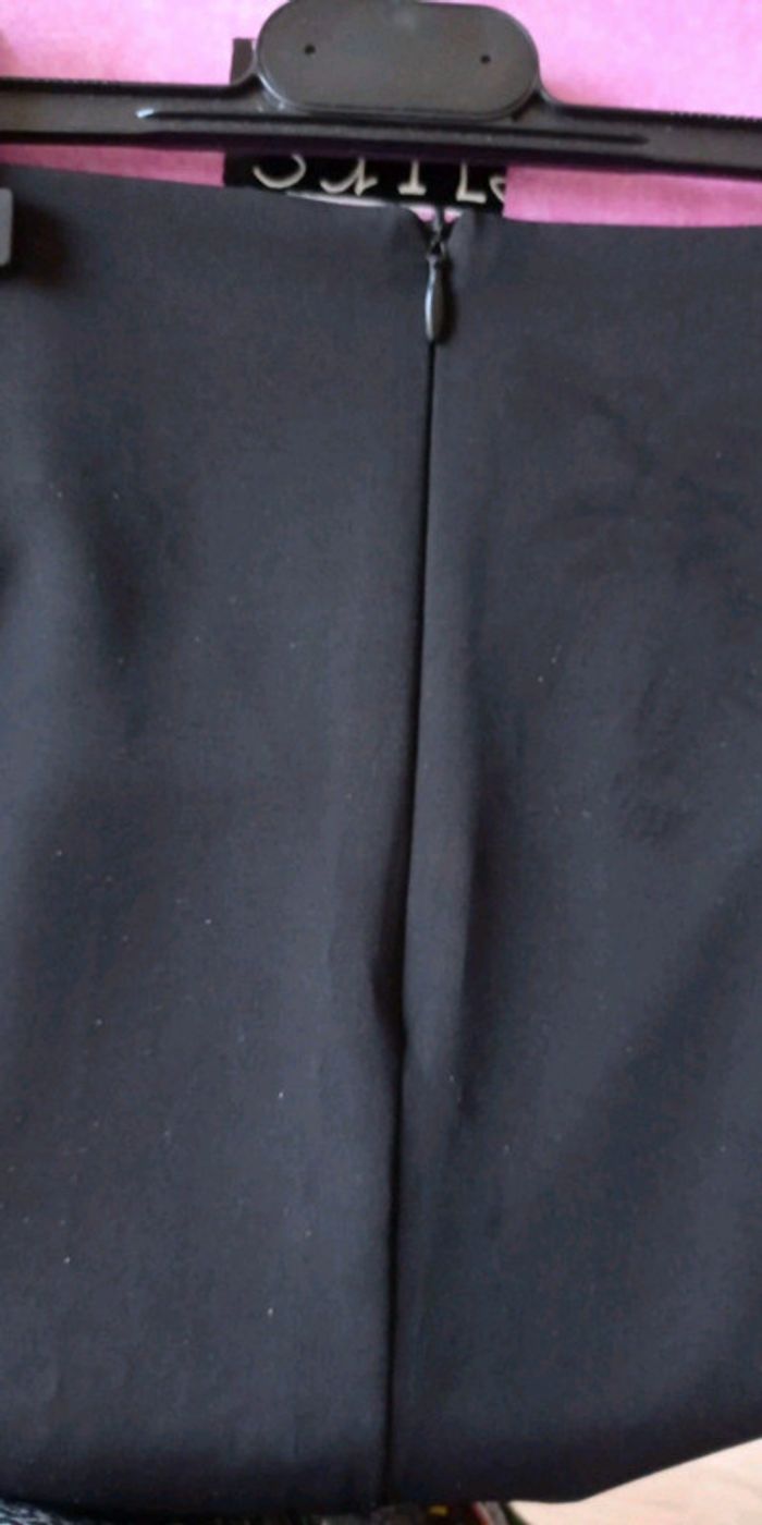 Jupe noire asymétrique T42 - photo numéro 3